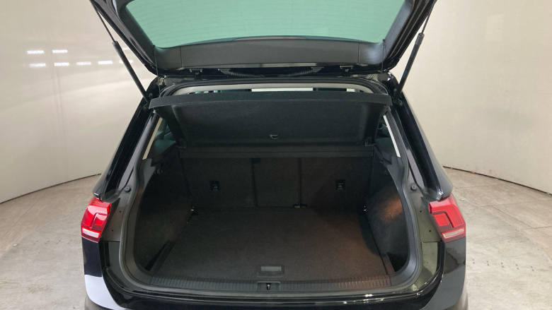 Volkswagen Tiguan 1.4 TSi 125 SE Nav 5dr Petrol Estate